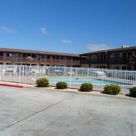 Ez 8 Motel Newark Exterior foto