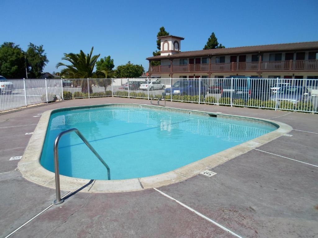 Ez 8 Motel Newark Exterior foto