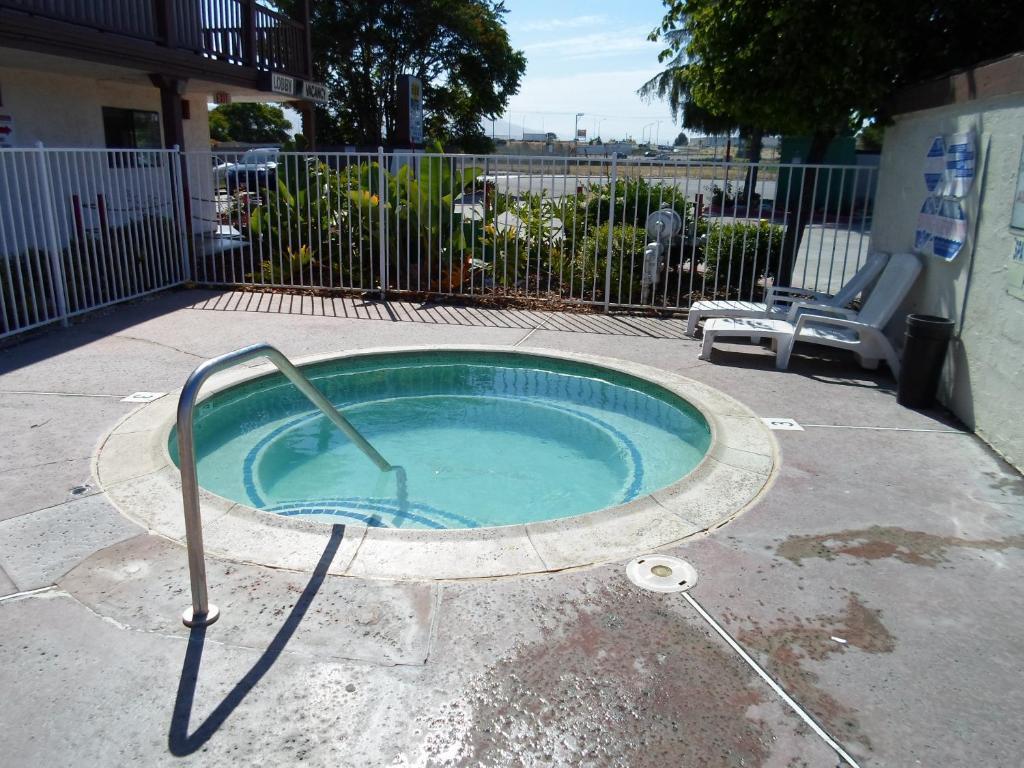 Ez 8 Motel Newark Exterior foto